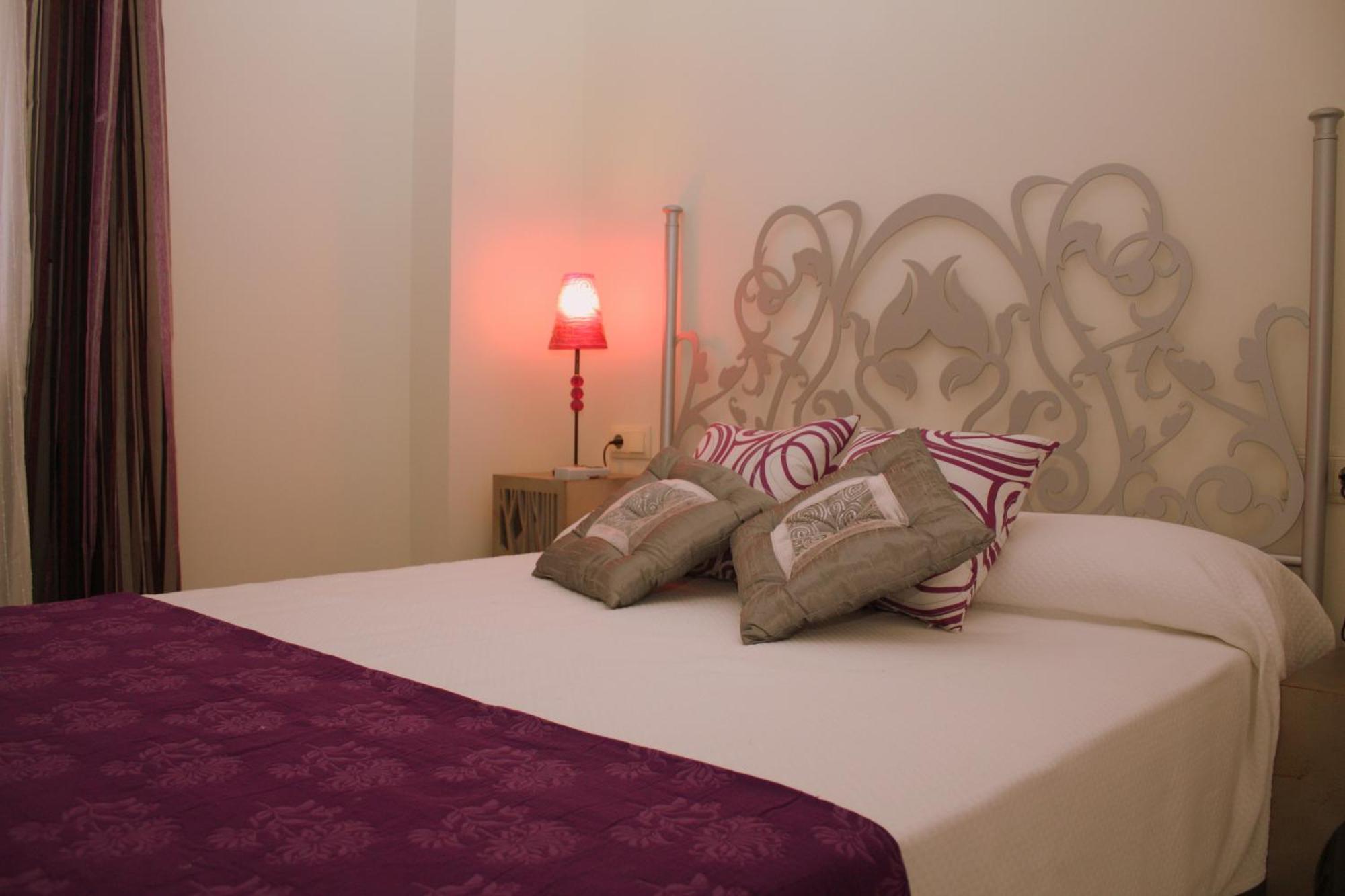 Singular Pilatos Apartment Sevilla Bagian luar foto