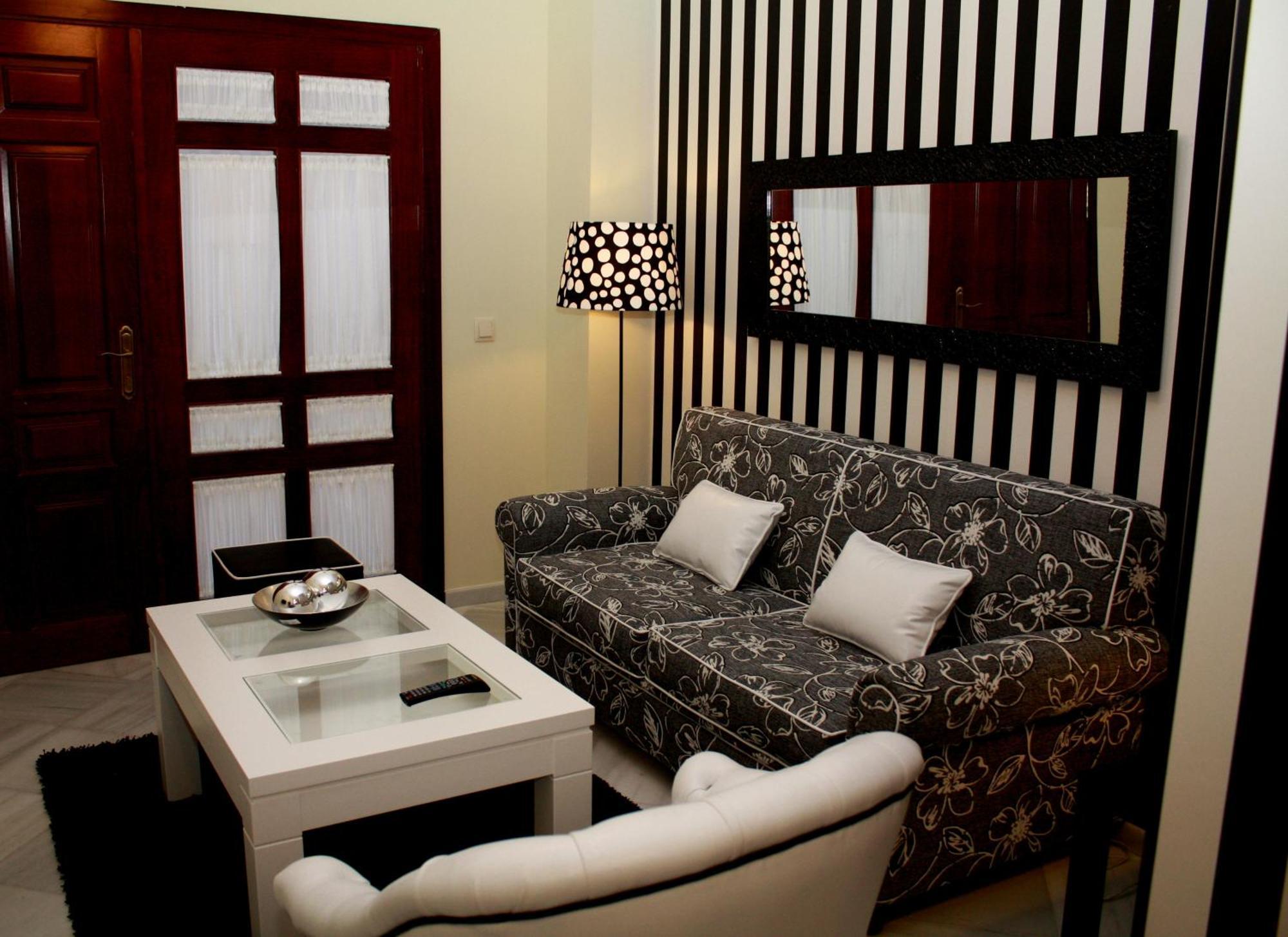 Singular Pilatos Apartment Sevilla Bagian luar foto